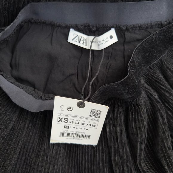 NWT Tiered Tulle Skirt - Picture 2 of 2